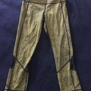 Lulu Lemon stretch crop leggings